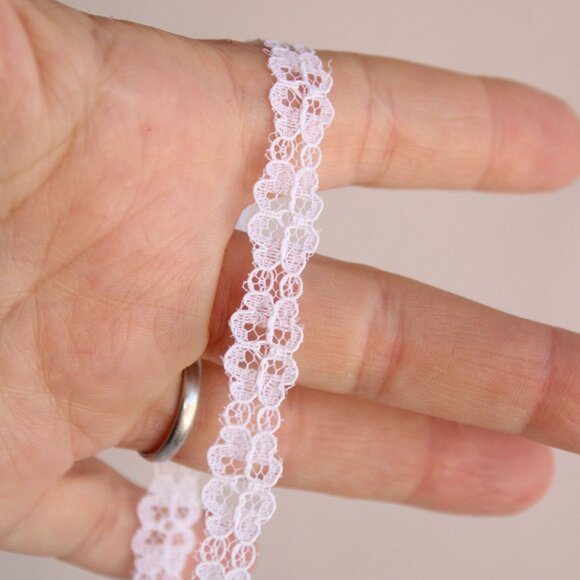 Vintage White Lace Trim, 7/16" wide 2 yards - Picture 3 of 10